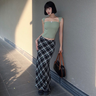 CHEERS - Chân váy đuôi cá dài caro, xẻ sau