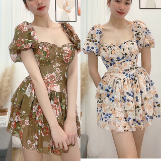 Đầm hoa xoè tầng tay bồng dáng ngắn