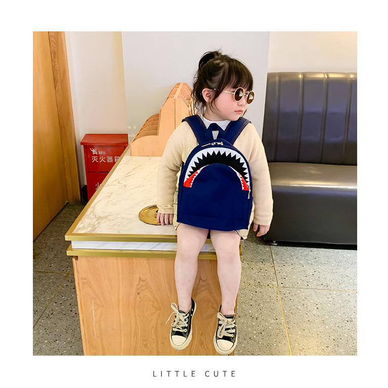 Balo đi học đi chơi hình cá mập cá tính cho bé trai bé gái