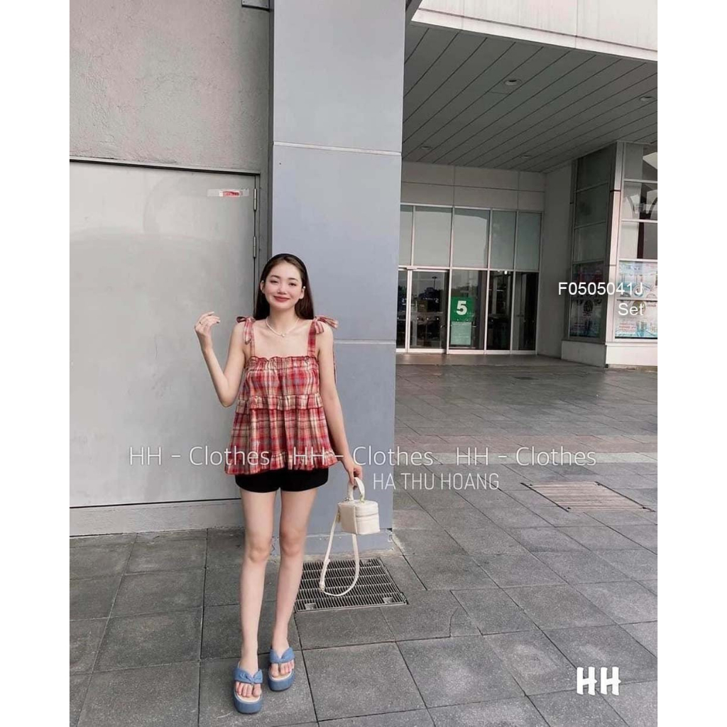 Set 2 món áo 2 dây cột nơ dáng babydoll caro phối viền bèo kèm quần short đen! (kèm hình thật)