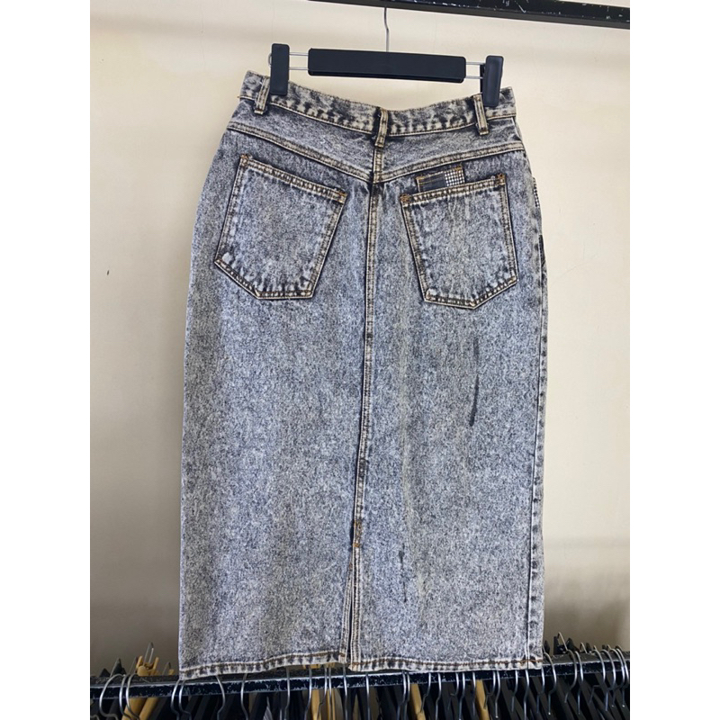 Chân váy jean dài phong cách