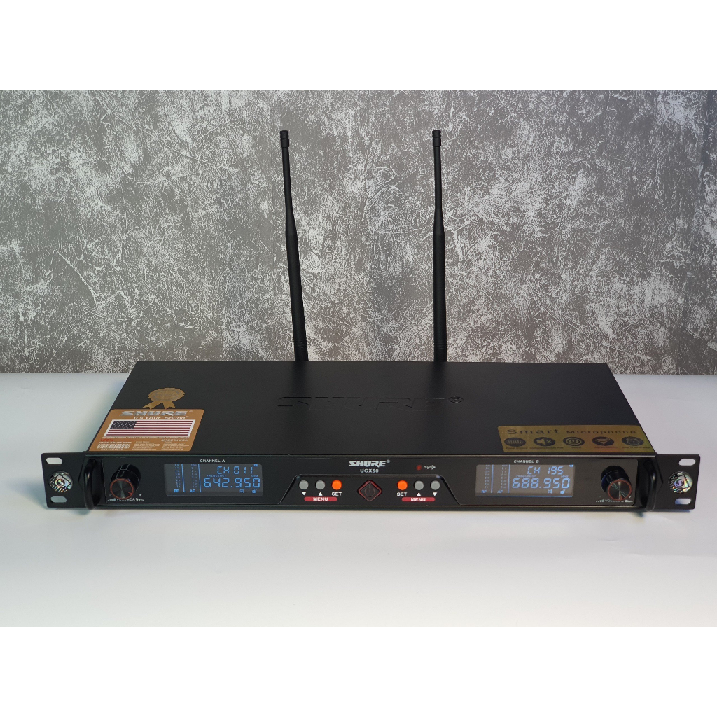 MICRO karaoke UGX 50 không dây New 2020 Board đỏ, 2 anten hàng loại 1 cao cấp 5.0