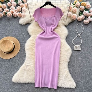 đầm len body cổ lượn dáng dài