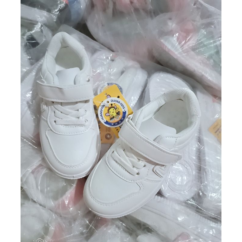 Giày thể thao quảng châu cho bé