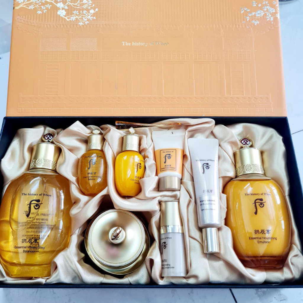 Set dưỡng ẩm ch.ống nhăn Whoo vàng (Date 2026)