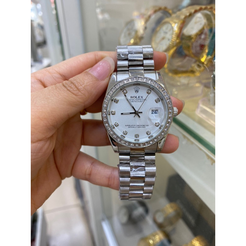 Đồng hồ nam Rolex - viền đá dây kim loại chống nước.