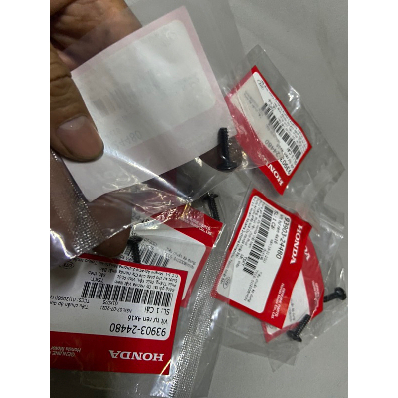 Ốc 4 li 4ly xoắn Màu Đen bắt dàn áo Honda - Ốc 4x16 Xoắn Màu Đen chính hãng Honda