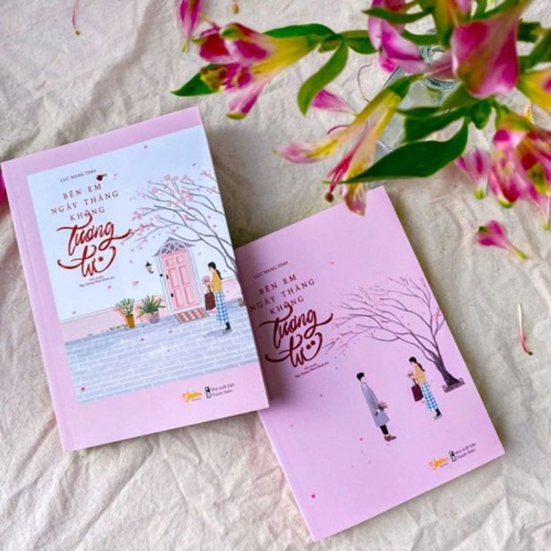 Bên em ngày tháng không tương tư