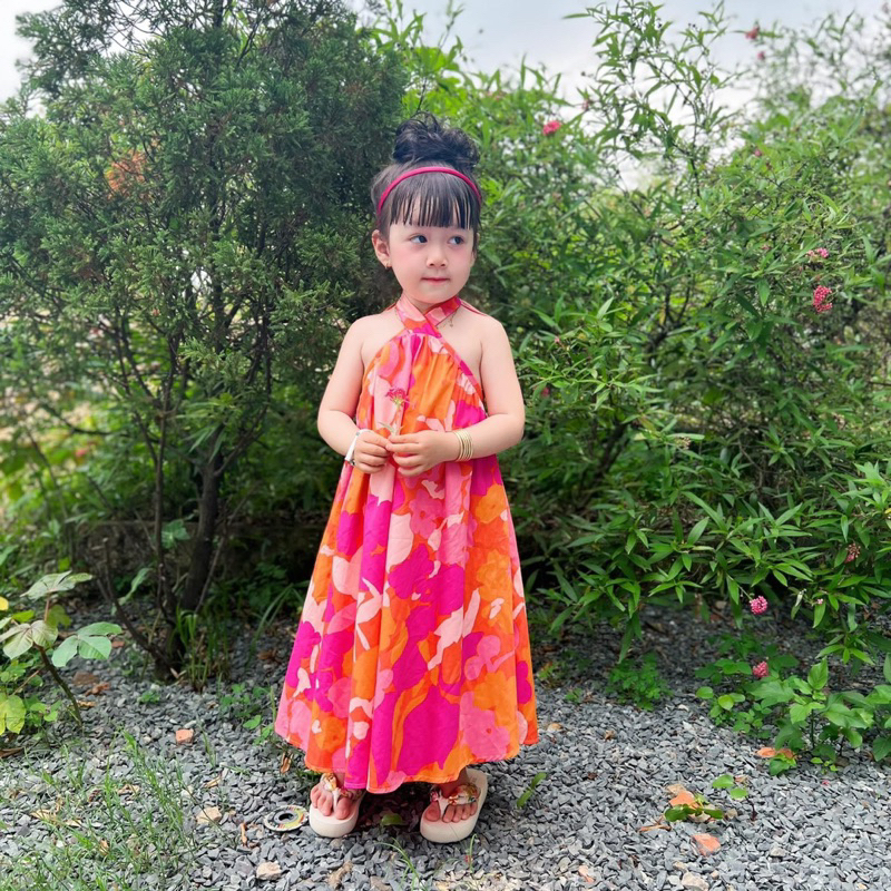 Váy đầm maxi đi biển hoa cam hồng cho bé gái 10-28kg
