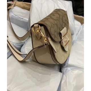 Túi COACH Morgan SADDLE dáng bầu