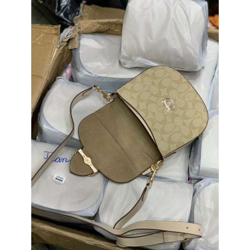 Túi COACH Morgan SADDLE dáng bầu