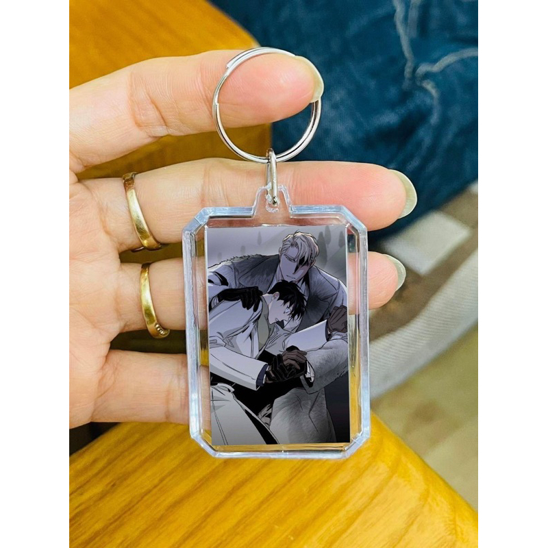 Móc khoá Roses and champagne bl hoa hồng và rượu vang / móc khoá hình hoahoongf và rựou vang