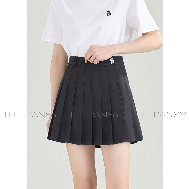 Chân váy có logo ở cạp Dessuu Mã 027 váy xòe xếp ly