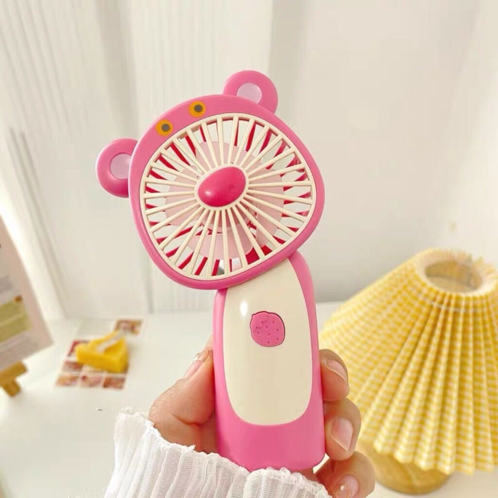 Quạt mini cầm tay gấu dâu Lotso CỰC HOT - sạc điện USB tiện lợi đi học, đi làm, dã ngoại