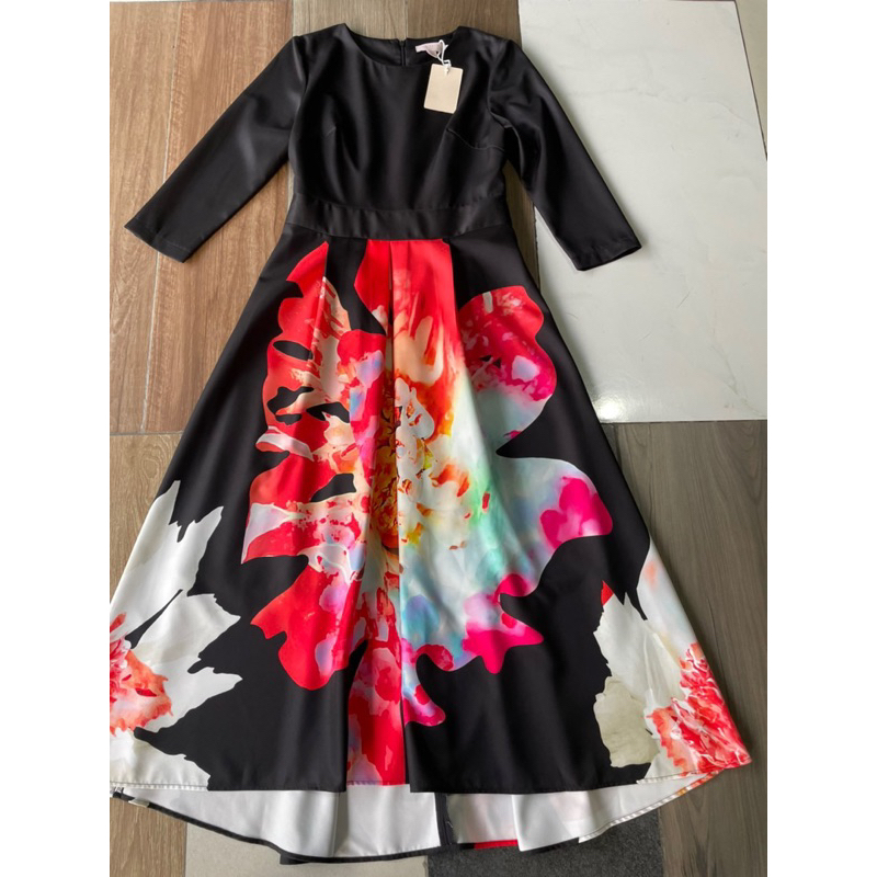 Đầm Ted baker xinh đẹp in hoa nổi bật