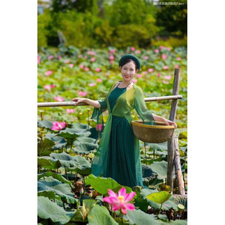 Yếm chụp Sen