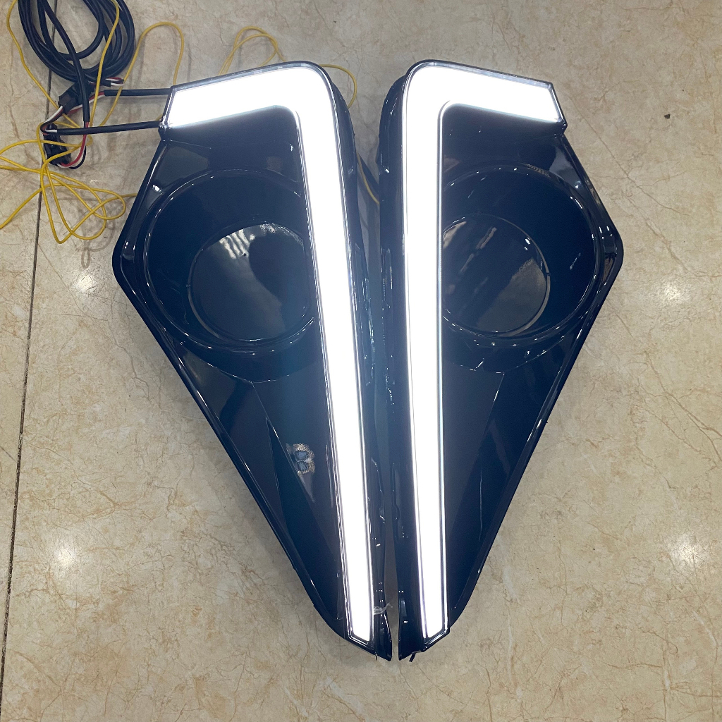 Led gầm trước và sau xe Toyota Veloz 2021-2023, 2 chế độ led và xi nhan