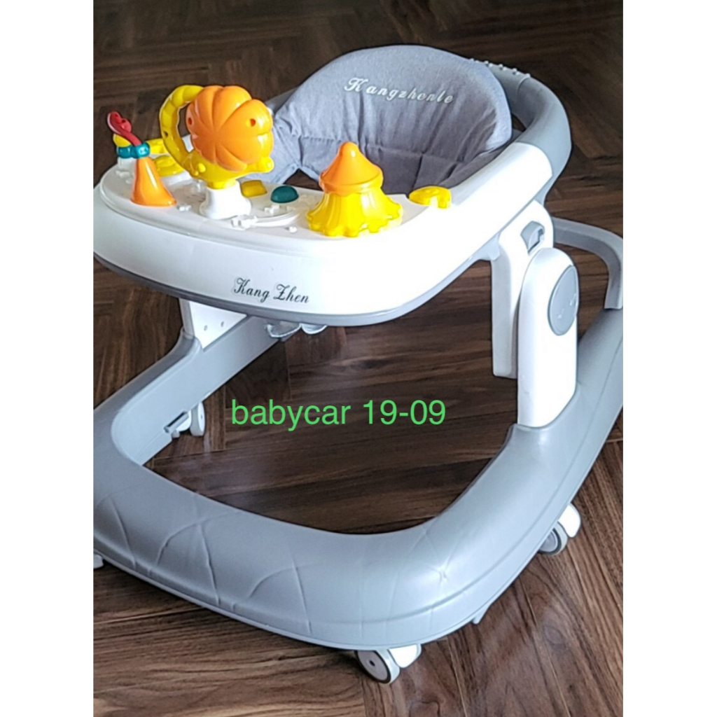 Xe chòi chân tập đi Babycar SMT 8166 dành cho bé từ 6 tháng đến 3 tuổi