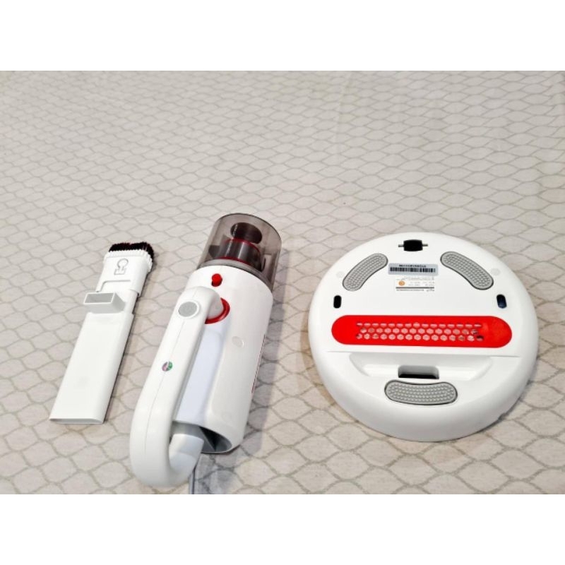 MÁY HÚT BỤI  DEERMA CM1300