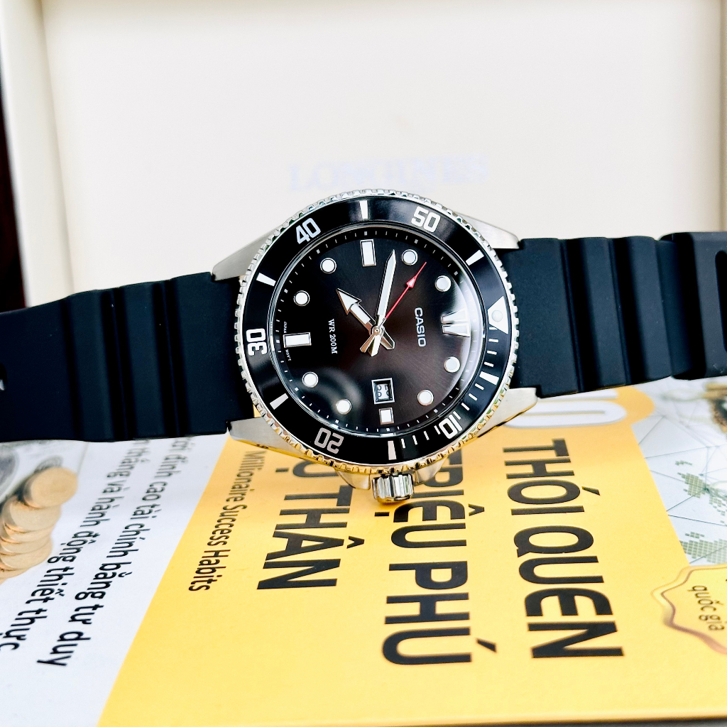 Đồng hồ nam dây nhựa Casio MDV-107-1A