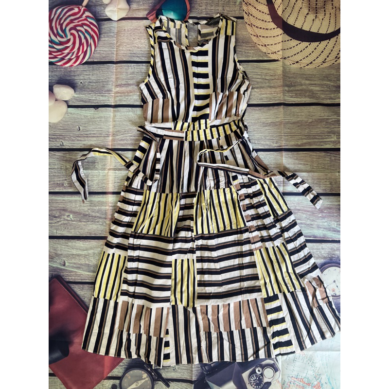 Đầm midi Topshop
