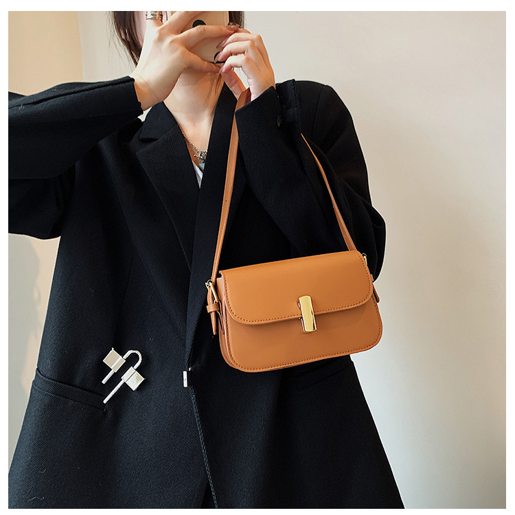Túi xách vuông đeo chéo kẹp nách sang trọng vintage - T011