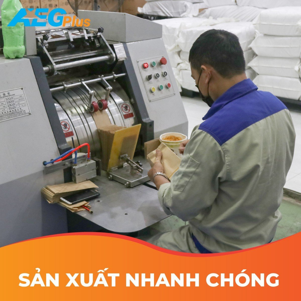 Túi giấy KRAFT Nhật nâu trơn có quai đáy vuông nhiều kích thước, túi giấy xi măng, túi giấy đựng quà tặng, túi quai