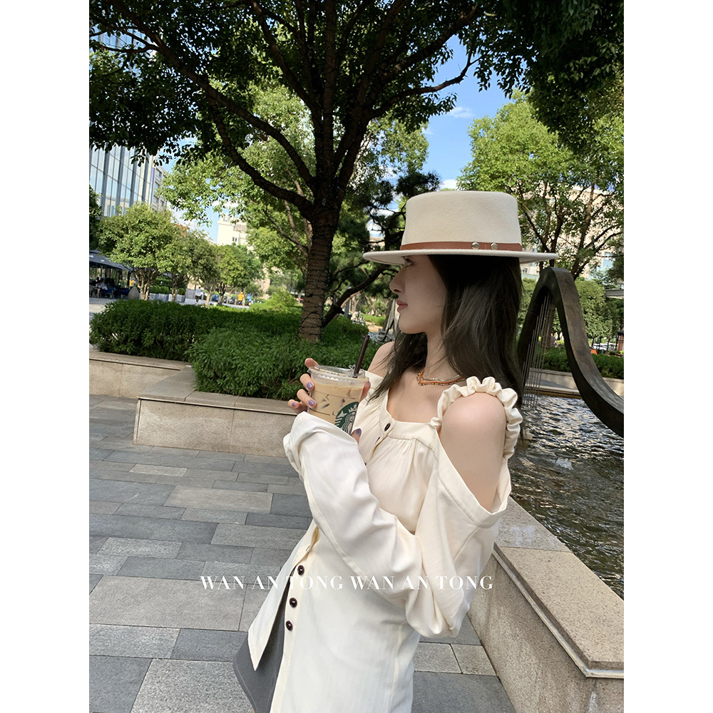 Áo sơ mi thô lụa trễ vai 2 dây phong cách vintage Hàn Quốc mẫu mới