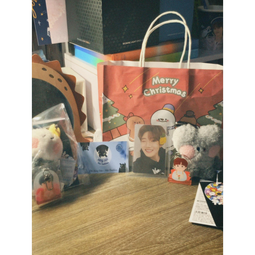 TREASURE KEYRING BLOOMING