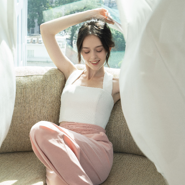 Áo Croptop Deary Top Cúp Ngực Dệt Kim Dây Chéo Phía Sau Khóa Kim Loại | NYA STUDIO