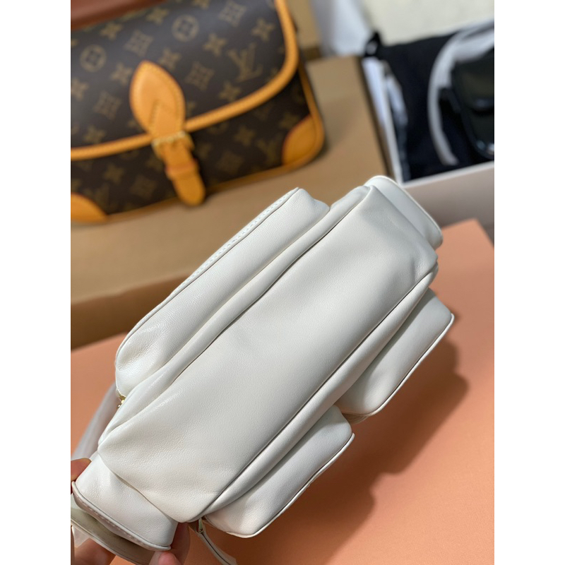 Túi kẹp nách miu miu Nappa leather Pocket bag