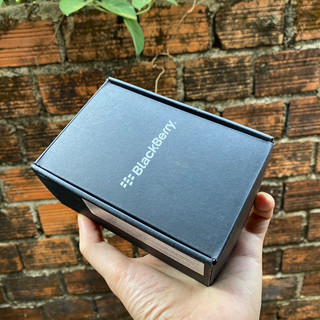 Điện thoại blackberry 9360 tz đức fullbox