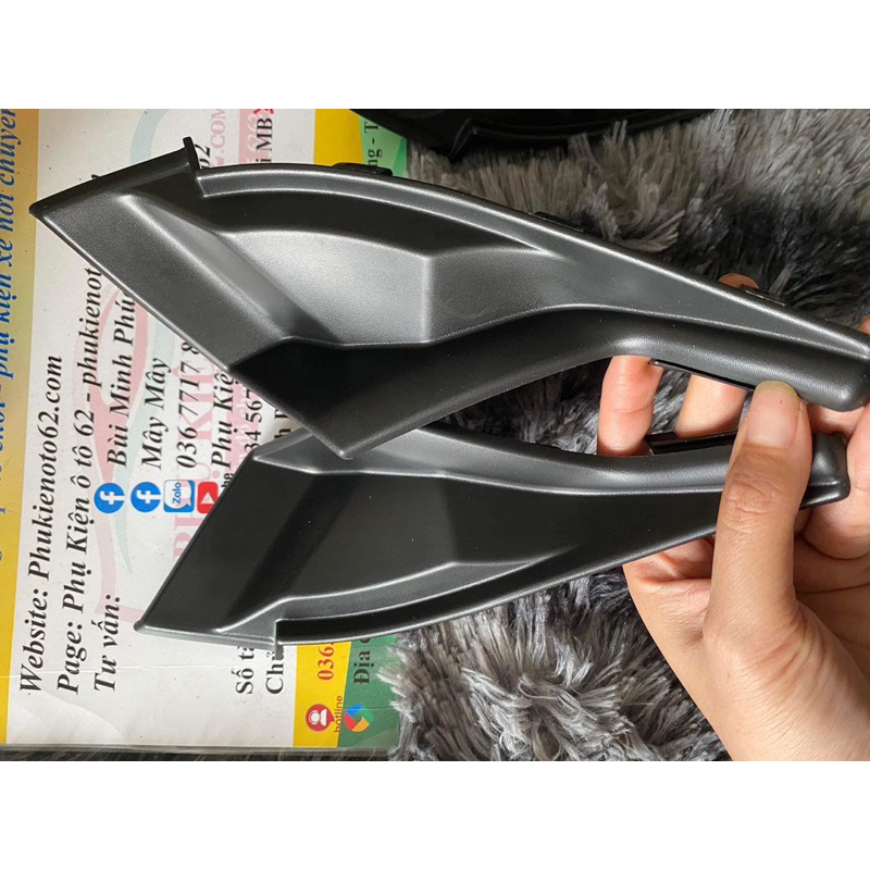 Ốp nhựa dẻo máng nươc Mitsubishi Outlander