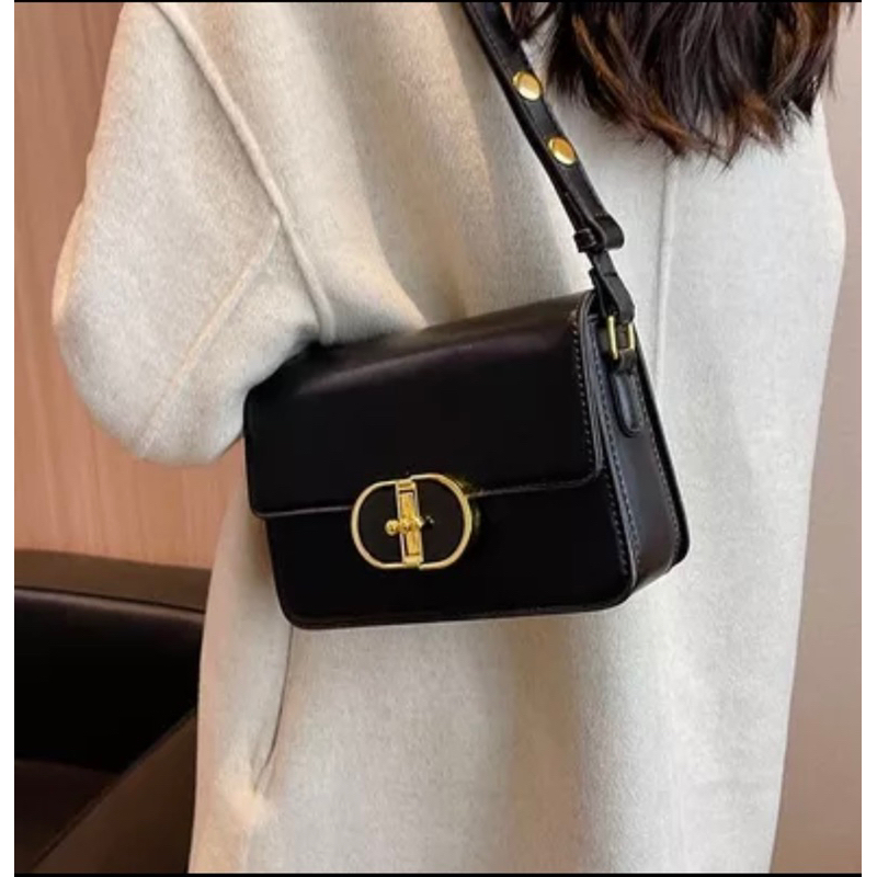 TÚI BASIC KHOÁ XOAY