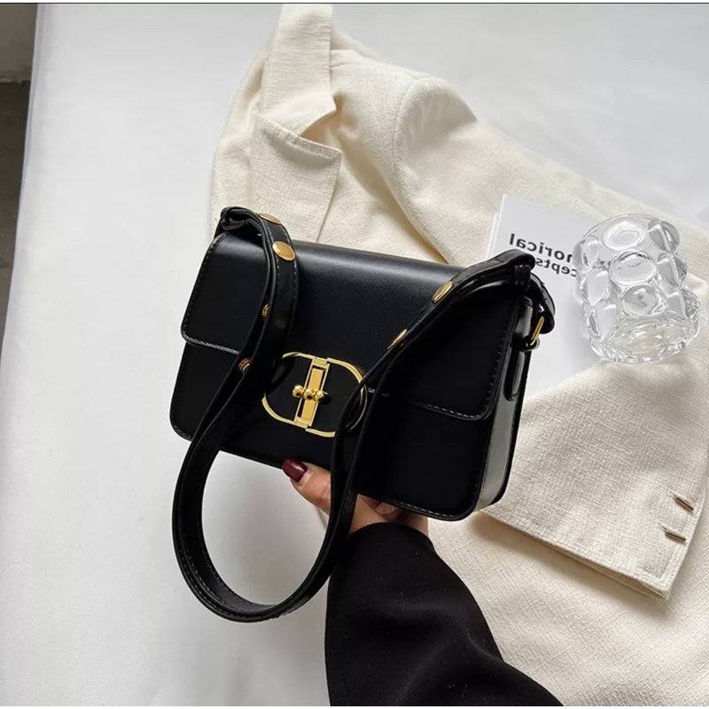 TÚI BASIC KHOÁ XOAY