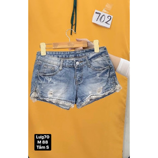 Quần short jean lai viền ren đính hạt size S.S702
