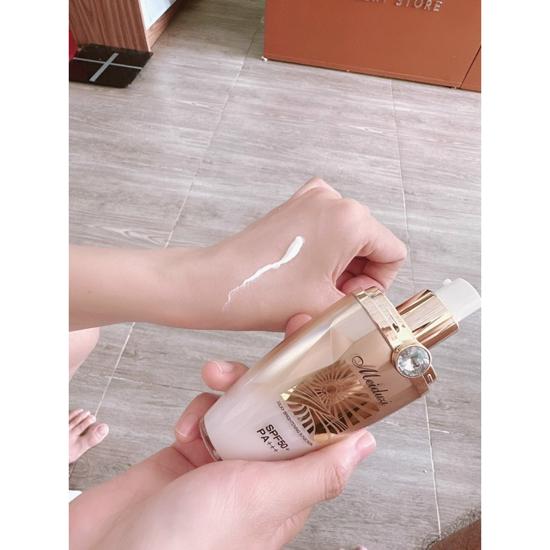 kem chống nắng Meiduzi hàng Nhật(có tem bca)