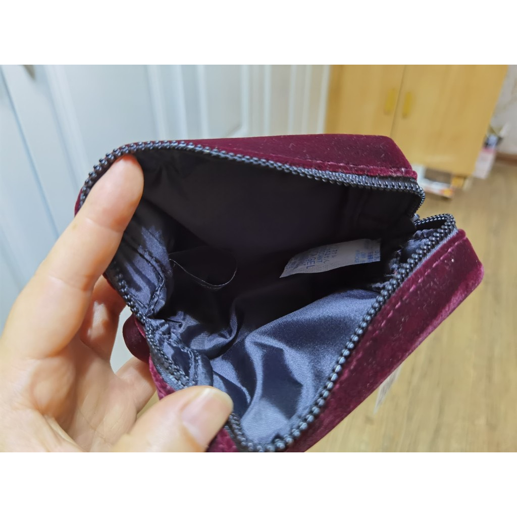 Túi Gift hãng YS.L màu đỏ đô chất nhung size mini đựng mỹ phẩm make up chính hãng