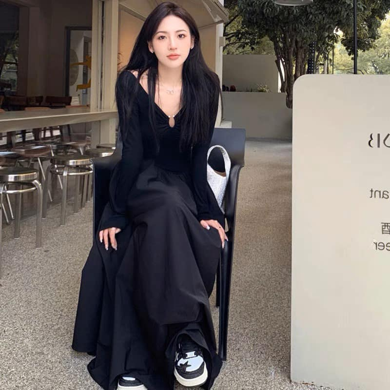 Váy khuy tròn nhún ly eo xoè Eclipse Clothing