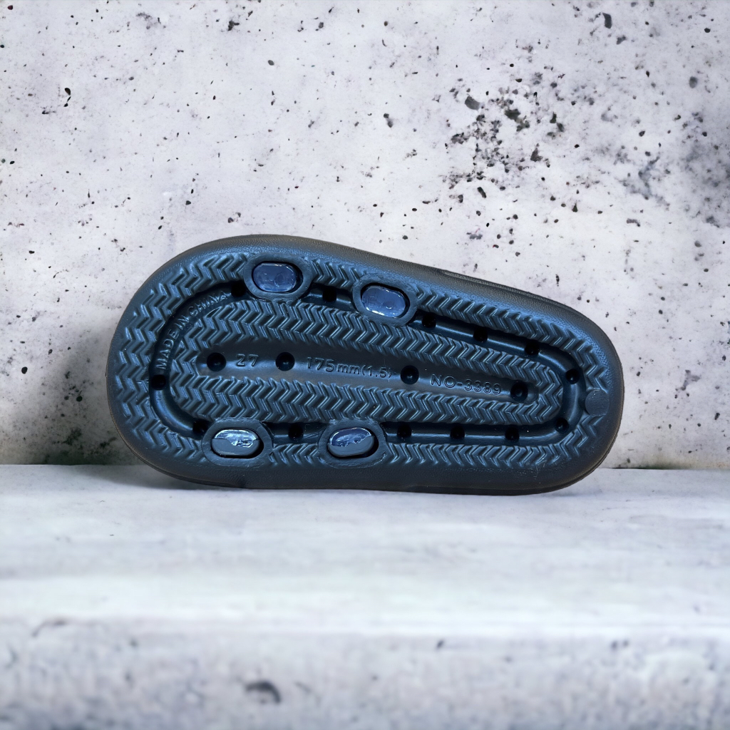 Dép lê cho bé, dép siêu nhẹ họa tiết N.i.k.e cho bé trai 3-10 tuổi- Happy Feet no3389