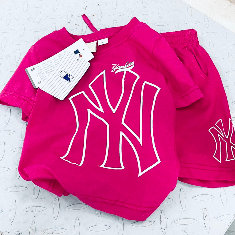 Bộ cộc tay trơn in logo to MLB cho bé trai bé gái