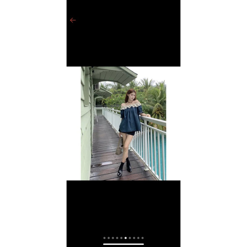 Áo trễ vai denim bèo nhún