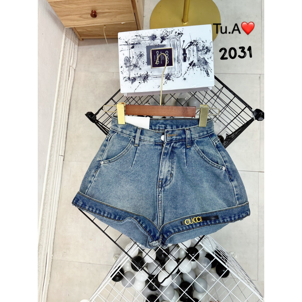 Quần sooc bò gấp gấu tag GC hàng Quảng châu - Anna.Store