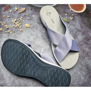 Dép Clarks nữ ( nhiều size )