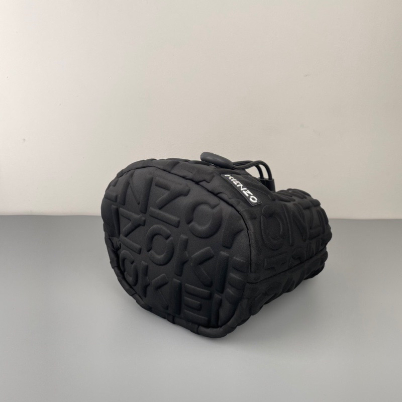 Túi Kenz0 xinh xắn