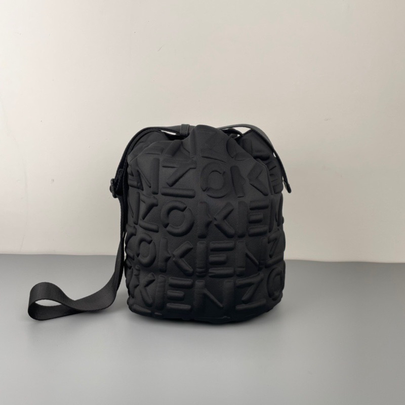 Túi Kenz0 xinh xắn