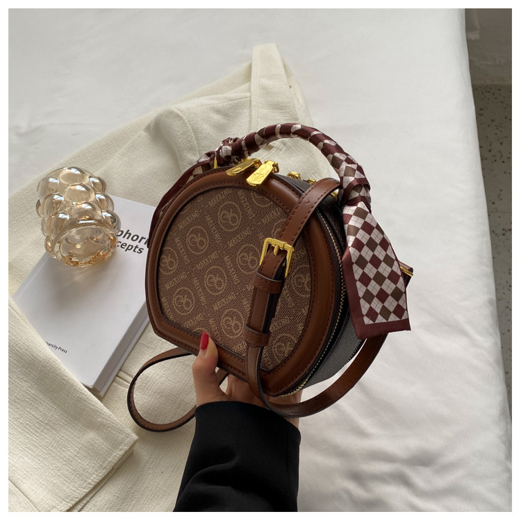 Túi Xách Tay Đeo Chéo Nữ Hình Tròn Hai Màu Trắng Đen Kiểu Dáng Messenger Cao Cấp Mẫu Mới Nhất Hàng Thiết Kế Hàng Loại 1