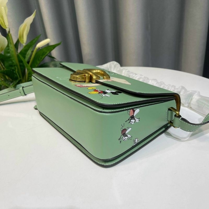 DISNEY x COACH STUDIO MICKEY MOUSE da thật sang chảnh