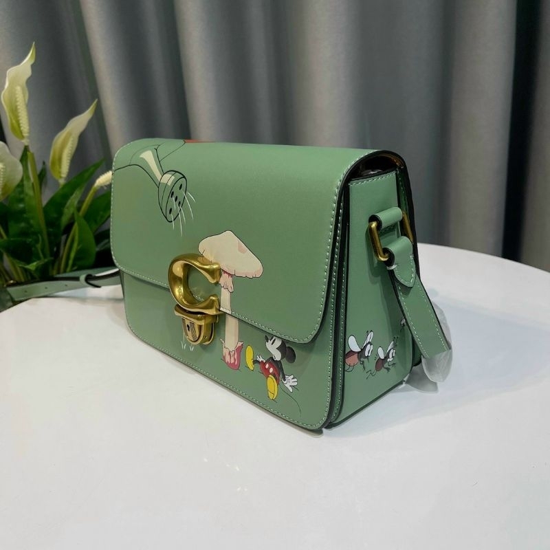 DISNEY x COACH STUDIO MICKEY MOUSE da thật sang chảnh