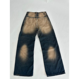 Quần jeans ống rộng